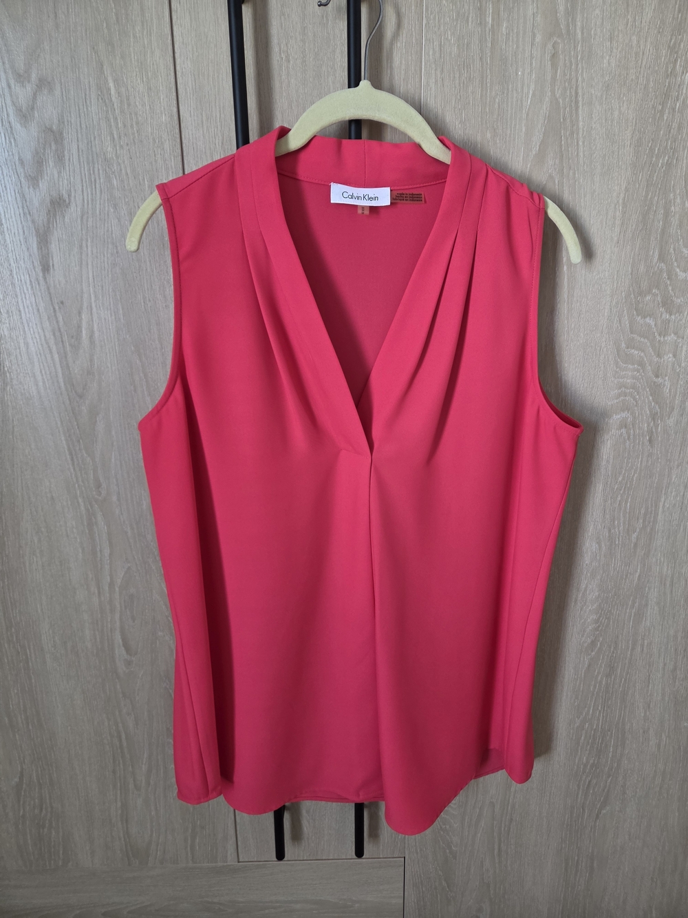 Calvin Klein Sleeveless V-Neck Shell / Tank in Bright Pink